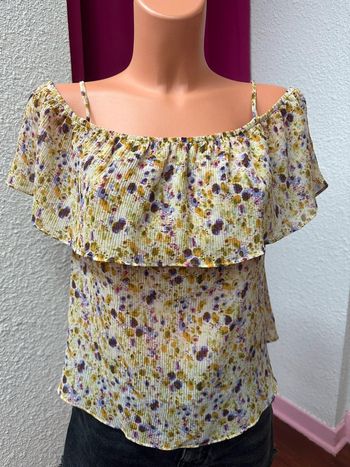 Blouse fleurie à volant promod