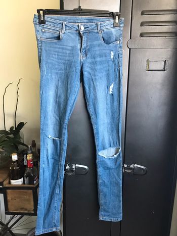 Jean bleu effet déchiré, H&M, taille 38