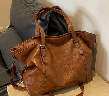 Craquez pour ce grand sac aux tendances vintage rétro chic étoiles
