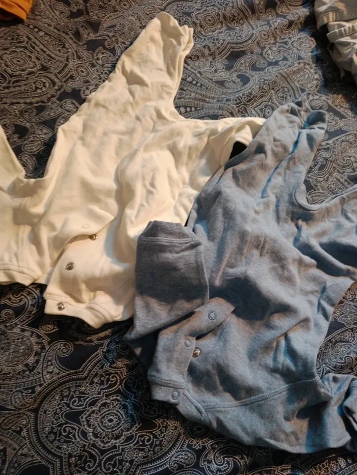 Lot de deux pyjamas gémo 3 mois neufs - photo numéro 5
