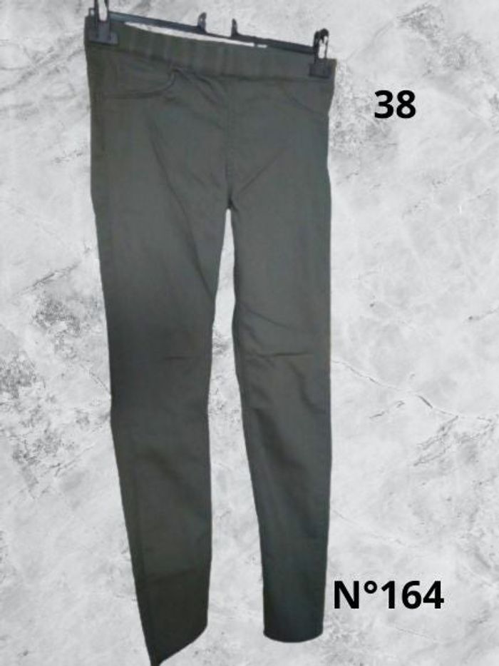 N°164 Leggings kaki T38. H&M.