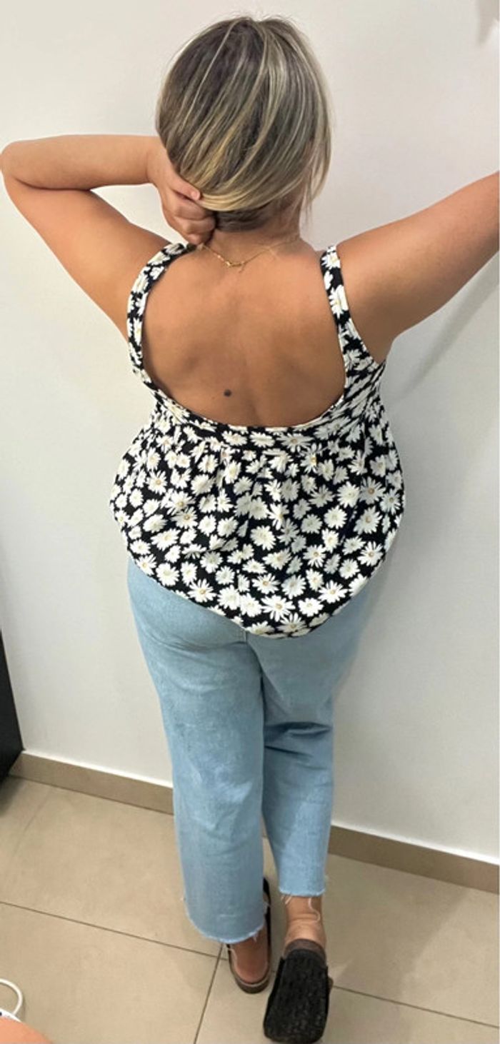 🌼 Débardeur fleurie  Pull & Bear Taille M - photo numéro 8
