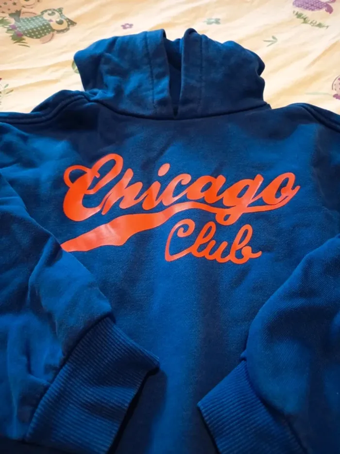 Pull capuche 6 ans - photo numéro 2
