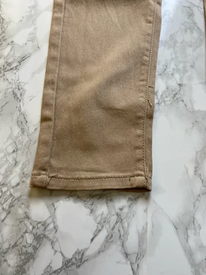 Jean femme beige taille basse – Taille 42 – Neuf - photo numéro 4