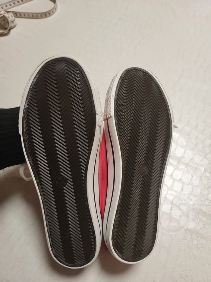 Baskets roses neuves - photo numéro 4