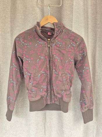 Veste zippée Bilook Marron – Motifs Étoiles et Cœurs – 12 ans