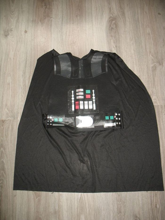 #Déguisements_Jouets_Nathg2210  DÉGUISEMENT : TUNIQUE NOIRE "STAR WARS" - 4 / 5 ANS - n°01  Tunique