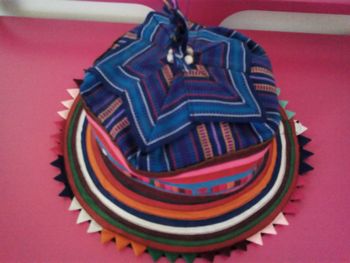 Chapeau multicolore de Thaïlande