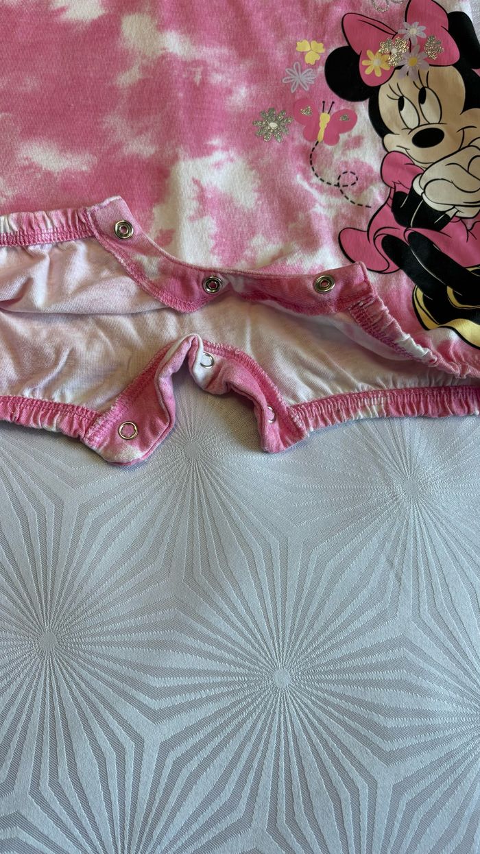 Combi short grenouillère Minnie 3 ans - 98 cm neuve - photo numéro 4