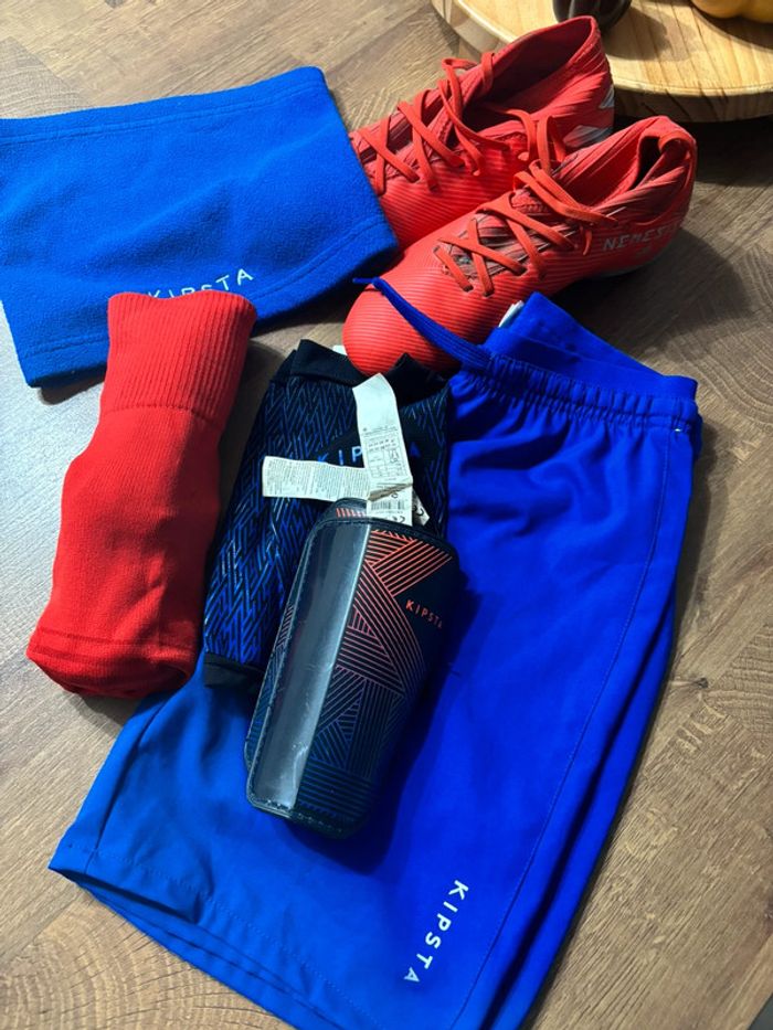 Ensemble de foot 12 ans P37 1/2 - photo numéro 3