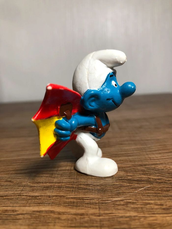 Figurine schtroumpfs vintage volant 1979 schleich made in portugal - photo numéro 4