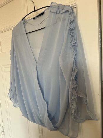 Blouse Zara bleu ciel taille XS
