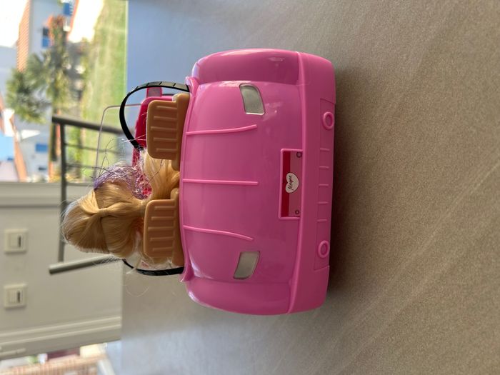 Voiture et poupée mannequin Morgan - photo numéro 4