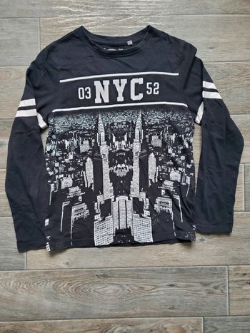 T-shirt taille 10 ans très bon état