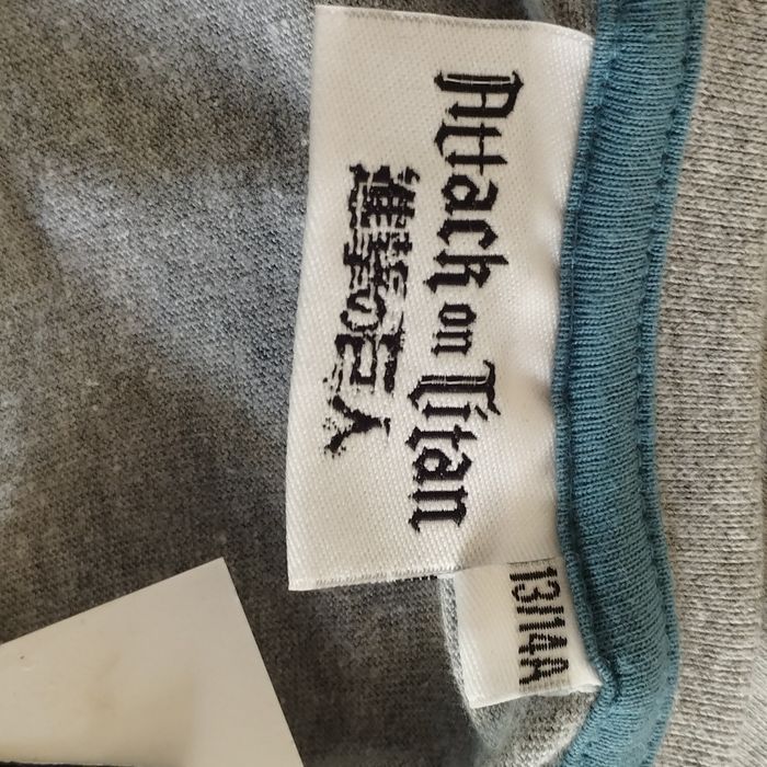 T-Shirt Neuf 13/14 ans Attack on Titan - photo numéro 7