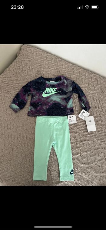 Ensemble Nike