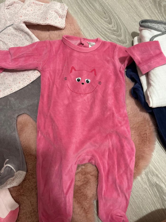 Lot 5 pyjama bébé 6 mois - photo numéro 6