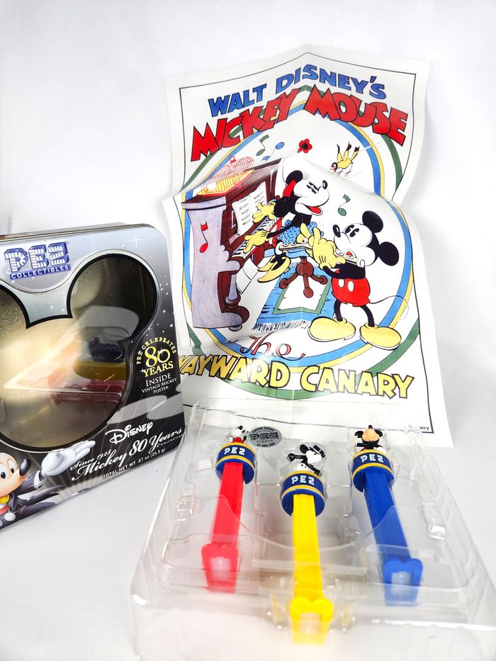 Coffret PEZ Disney Mickey Mouse 80ème Anniversaire Vintage Limited Edition 2007 - photo numéro 8