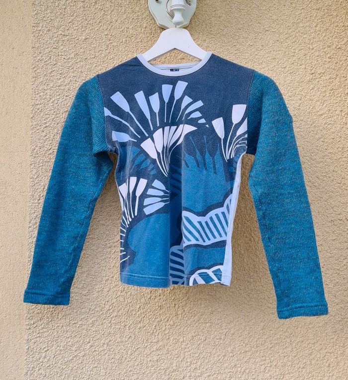 Haut bleu manches longues