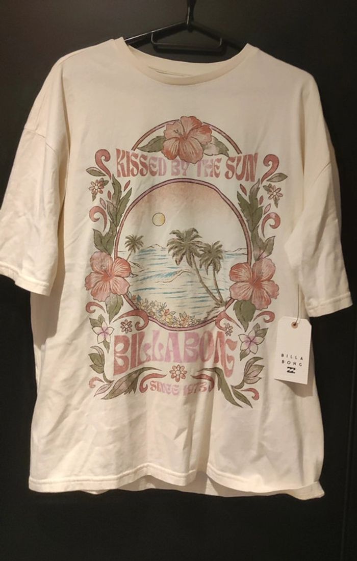 Tee-shirt crème motifs fleuri Billabong