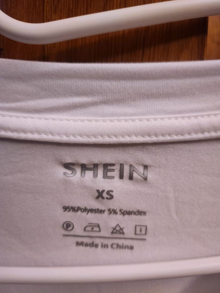T-shirt oversize femme neuf - photo numéro 3