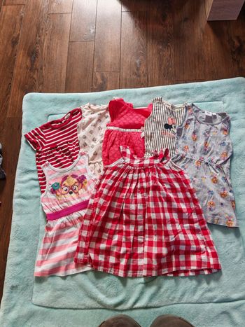 Lot de 7 robes d'été 3 ans