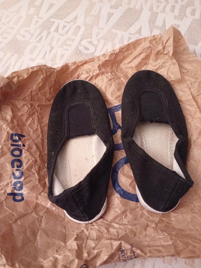 Rythmiques / Chaussons de gym en taille 26