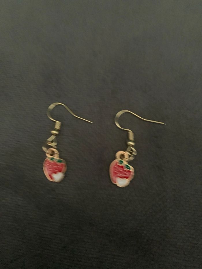 boucles d'oreilles fraise - photo numéro 3