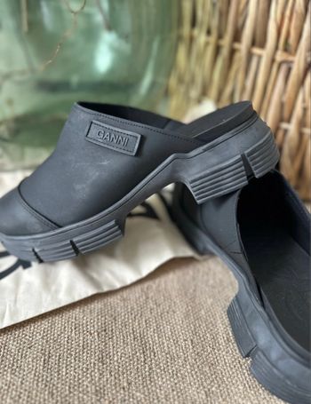 Mules GANNI noires chunky – T38 – neuves avec boîte
