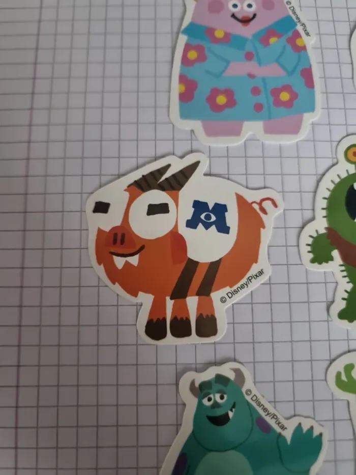 Lot d'autocollants thème pixar monstre et compagnie  (lot F) - photo numéro 5