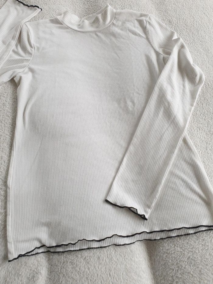 Petit pull ou sous pull 13-14 ans fille. - photo numéro 2