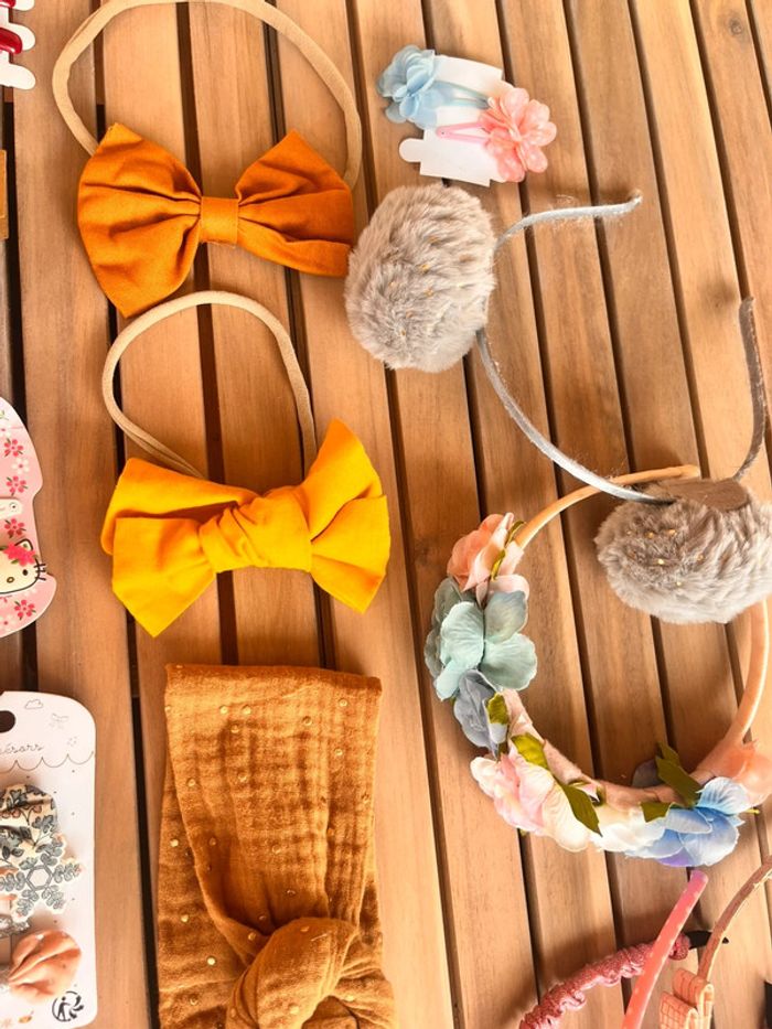 Gros lot accessoires cheveux petite fille - photo numéro 3