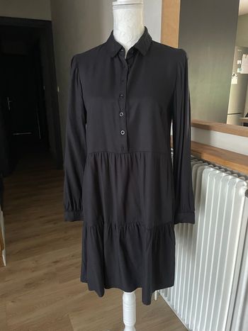 Robe noire neuve