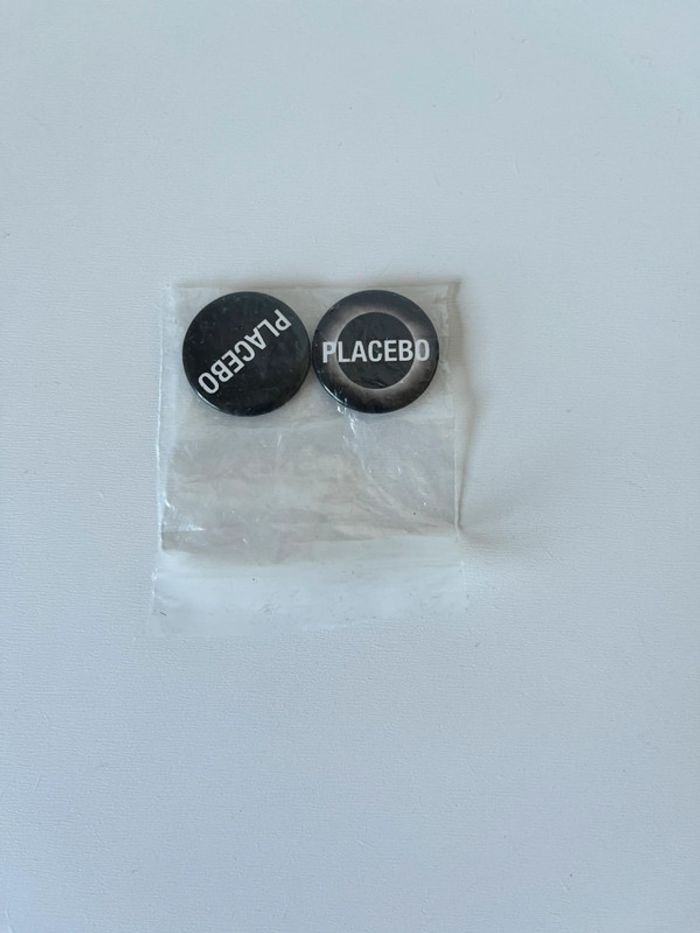 Badges pin’s broché collector Placebo années 2000