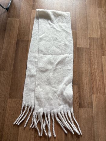 Écharpe blanche