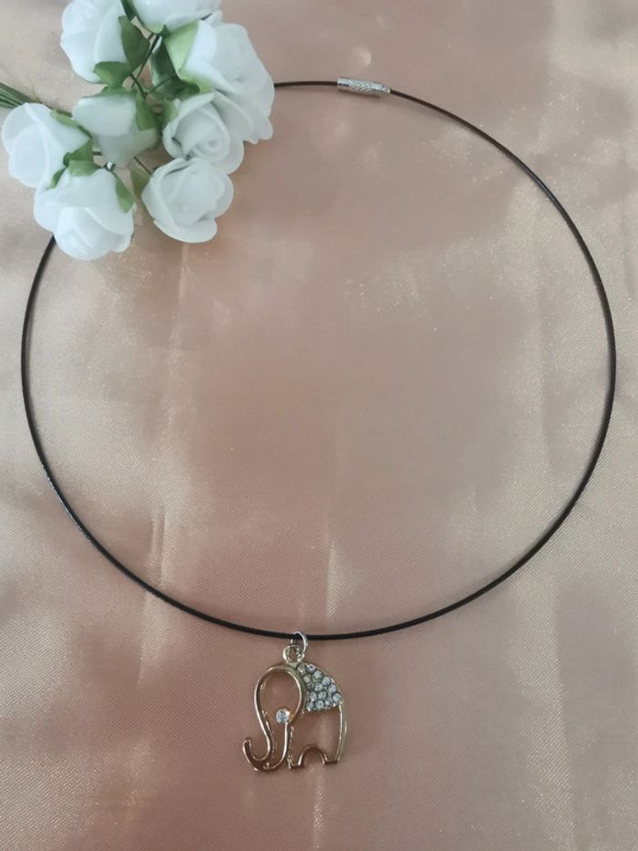 Collier Éléphant. Doré. Strass. Noir - photo numéro 5