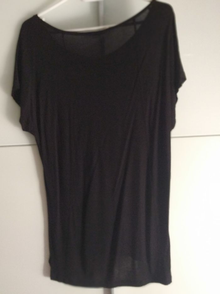 Tee-shirt motif femme - photo numéro 2