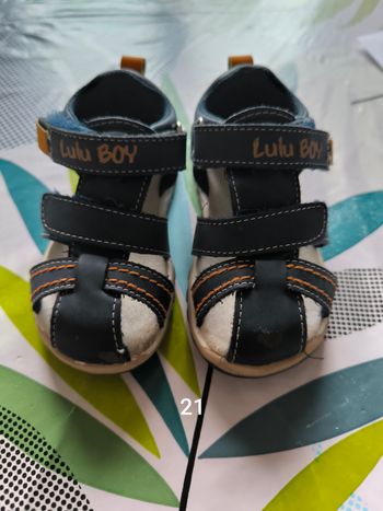 Chaussure garçon taille 21