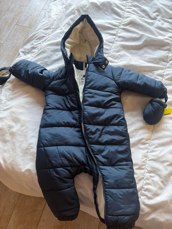 Combipilote bébé 18 mois neuve.