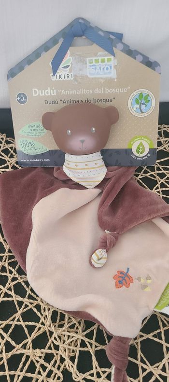 Doudou ours Tikiri Toys avec tête en caoutchouc