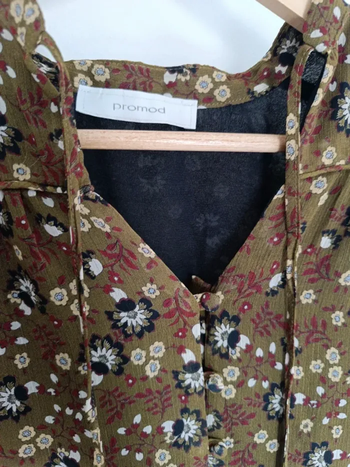 Pas de vintedgo go svp ! Chemisier boutons - photo numéro 3