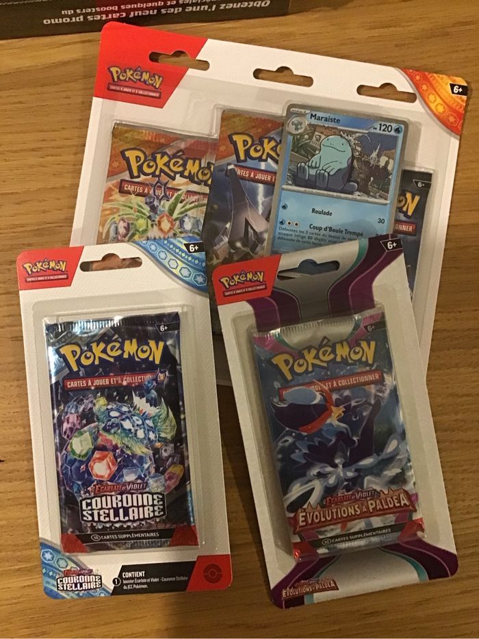 Lot items scellés cartes Pokémon étincelles déferlantes évolutions prismatiques couronne stellaire boosters - photo numéro 3