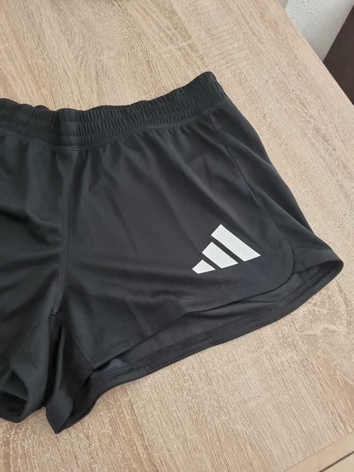 Short adidas - photo numéro 2