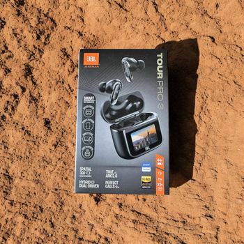 JBL tour pro 3