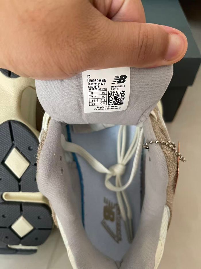 New Balance 9060 Kaki 40 - photo numéro 6