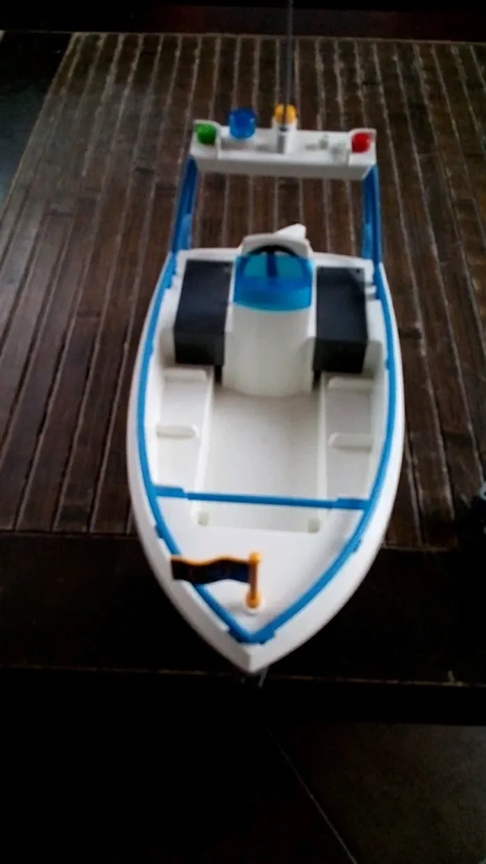 Bateau des douaniers - photo numéro 2