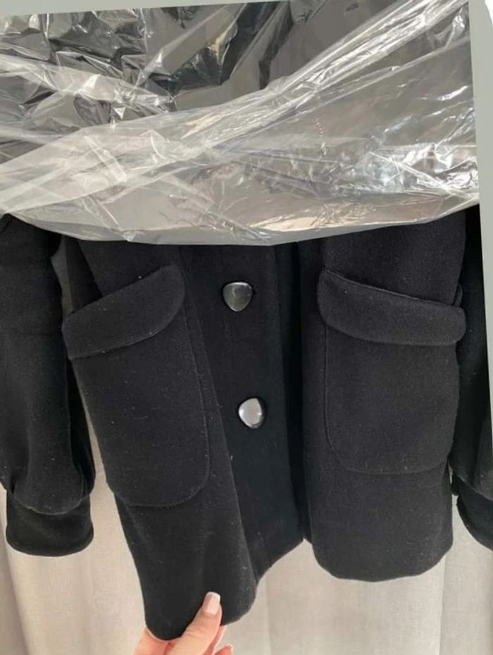 Manteau noir - photo numéro 13