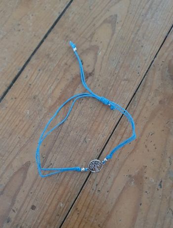 Bracelet fin bleu arbre de vie argenté