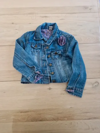 Veste en jean taille 5 ans