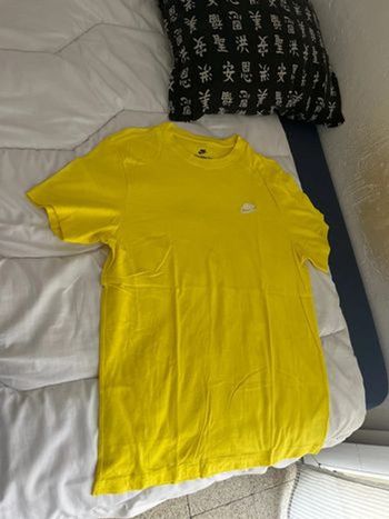 Tricot hommes taille M brodé devant